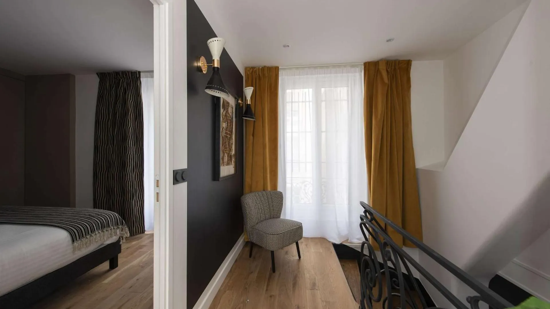 Garbeau Apartment Paris