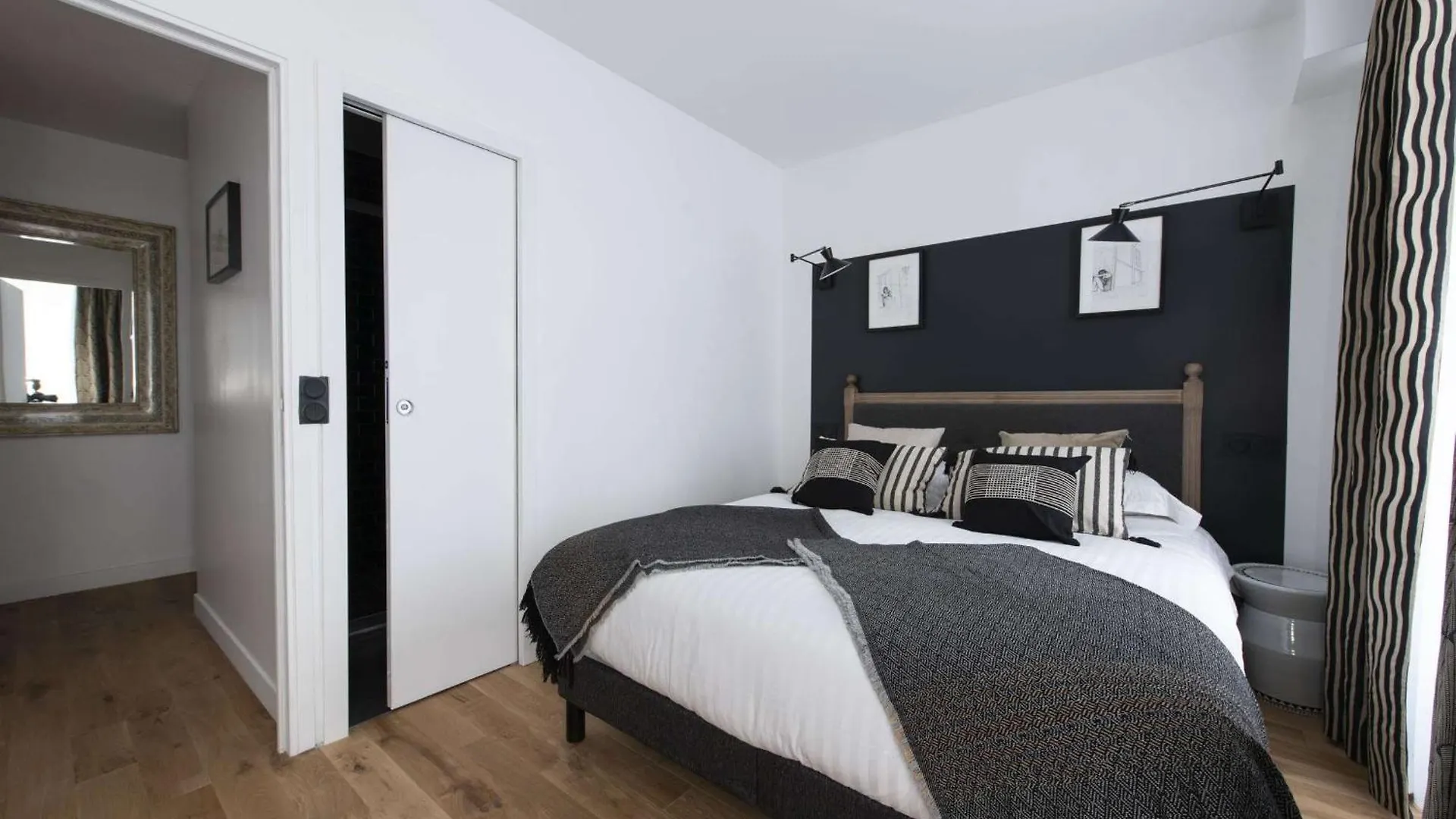 Garbeau Apartment Paris