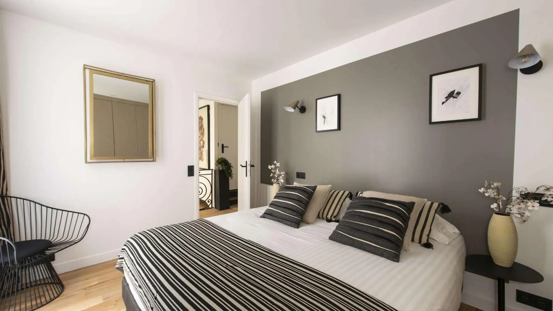 Garbeau Apartment Paris